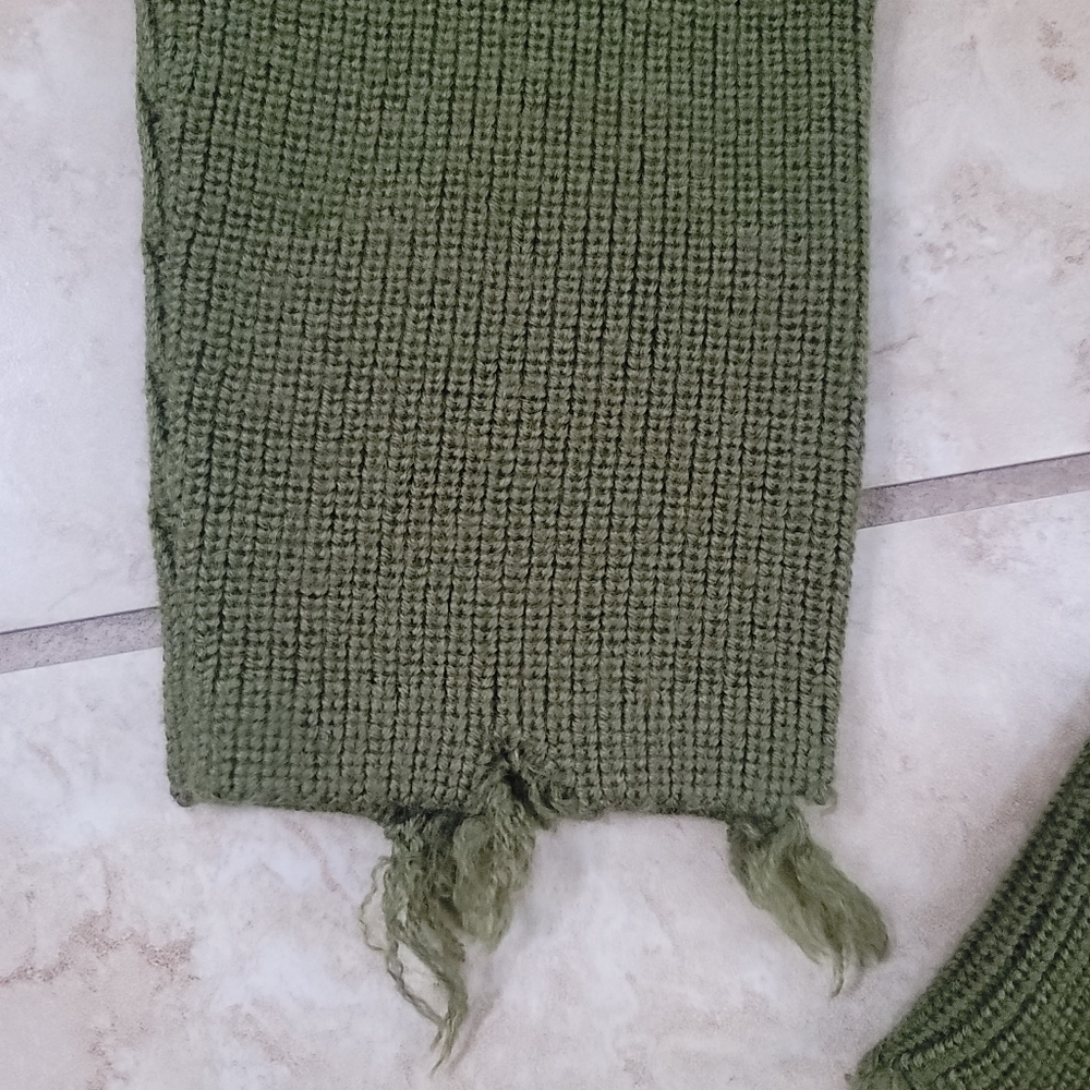 Revolve Sweater - image 8